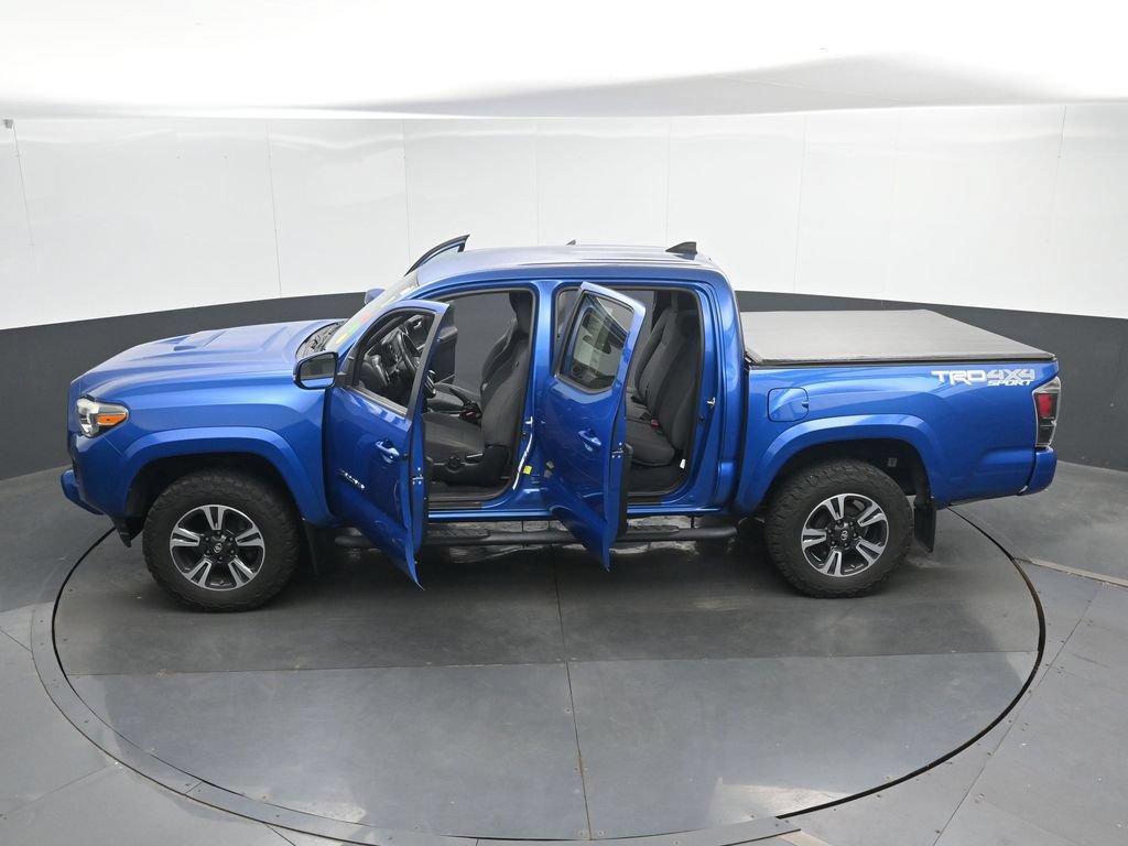 Used 2018 Toyota Tacoma TRD Sport AWD/4WD image 51