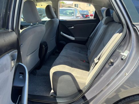 Used 2015 Toyota Prius Two FWD image 16