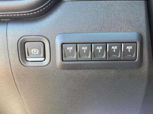 Used 2022 Chevrolet Silverado 3500 LTZ w/ LTZ Plus Package AWD/4WD image 14