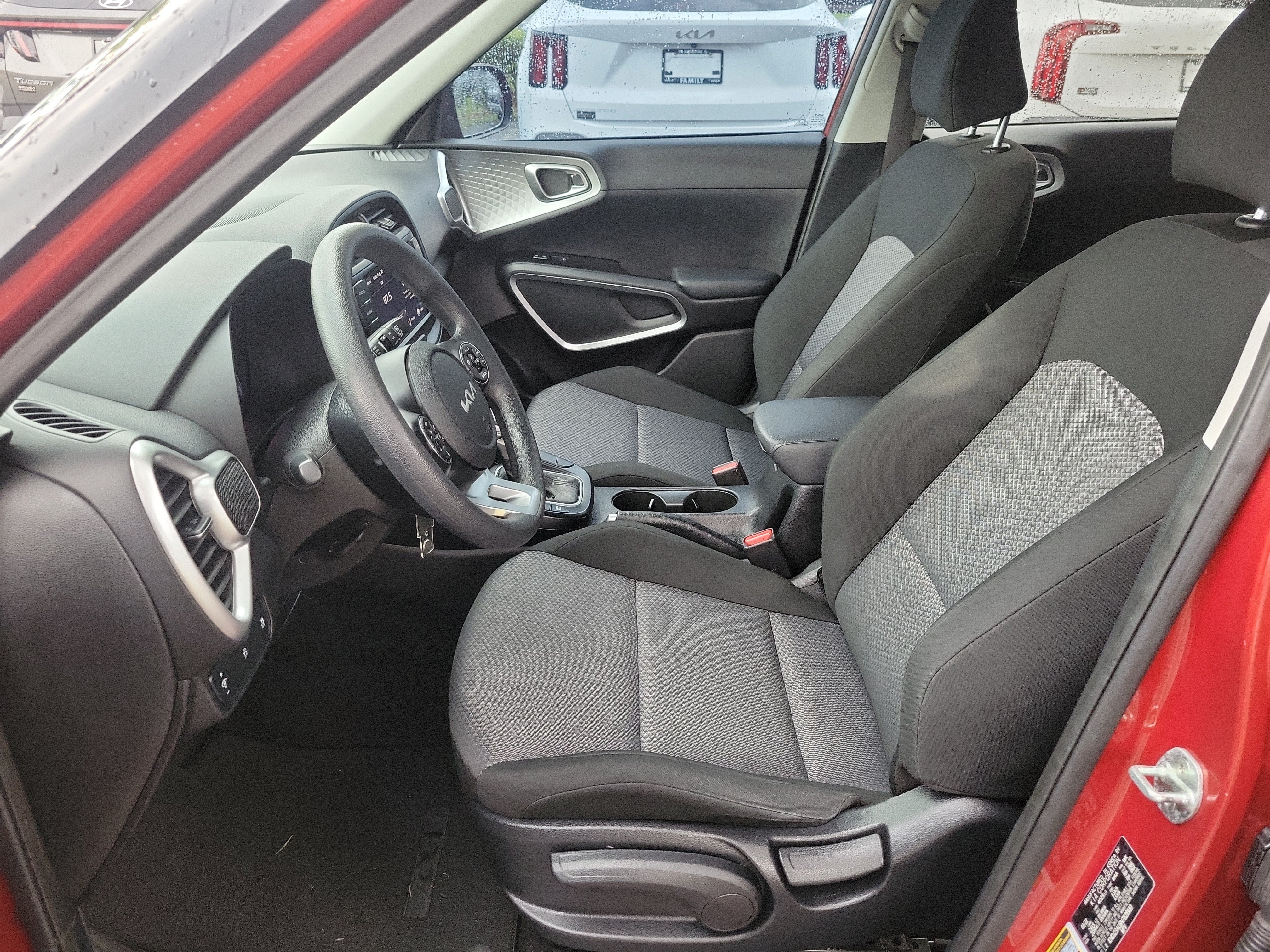 Certified 2022 Kia Soul LX FWD image 21