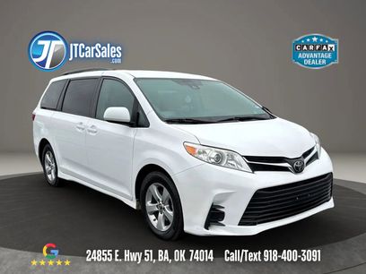 Used 2018 Toyota Sienna LE