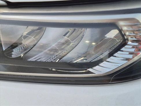 Used 2020 Toyota RAV4 XLE FWD image 8