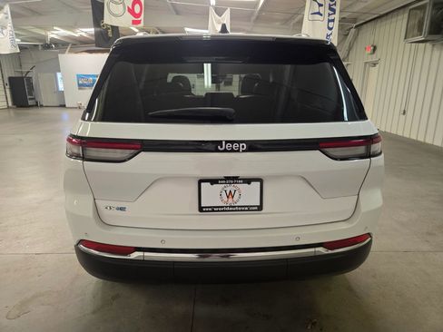 Used 2024 Jeep Grand Cherokee Limited 4xe AWD/4WD image 6