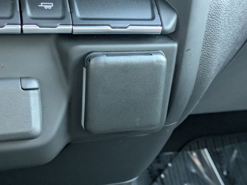 Used 2023 Chevrolet Silverado 1500 Custom RWD image 29