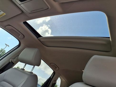 Used 2023 Honda CR-V EX-L image 5