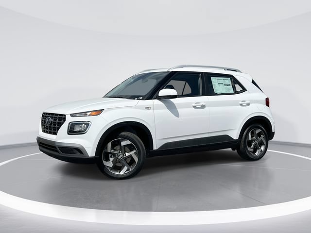 Used 2026 Hyundai Venue SEL FWD image 1