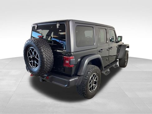 Used 2024 Jeep Wrangler Unlimited Rubicon w/ Technology Group image 9