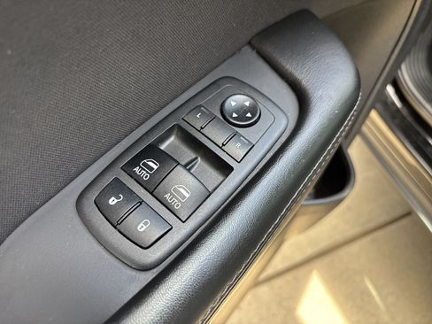Used 2019 Dodge Challenger GT w/ Blacktop Package RWD image 15