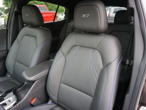 Used 2024 Buick Envista Sport Touring w/ Convenience II Package FWD image 26