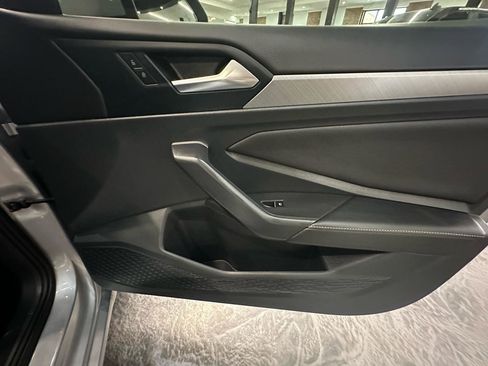 Used 2024 Volkswagen Jetta SE w/ Panoramic Sunroof Package FWD image 11