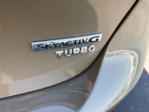 Certified 2025 MAZDA MAZDA3 Carbon w/ Appearance Package image 28