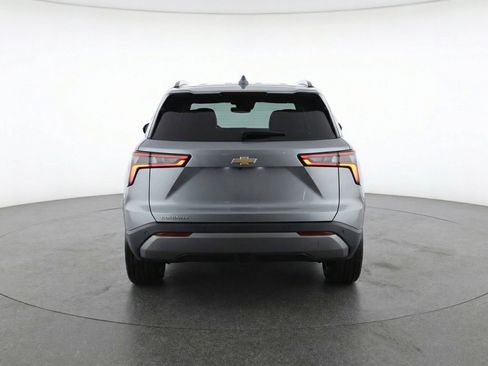 Used 2025 Chevrolet Equinox LT FWD image 7