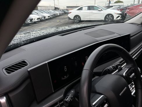 Used 2025 Hyundai Santa Fe SEL image 36