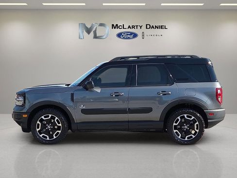 Certified 2022 Ford Bronco Sport Outer Banks w/ Tech Package AWD/4WD image 2