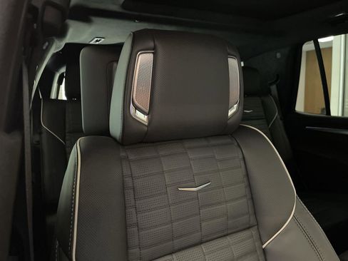 Certified 2026 Cadillac Escalade Platinum Sport w/ LPO, ONYX Package AWD/4WD image 20