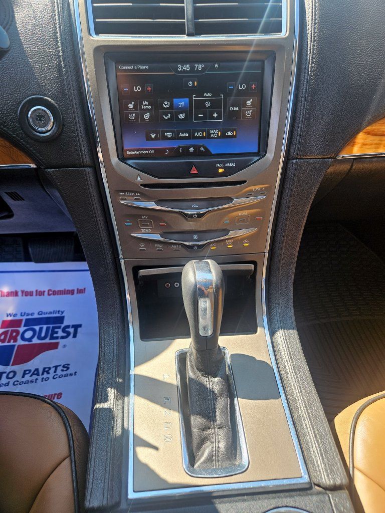Used 2014 Lincoln MKX AWD w/ Equipment Group 102A image 18