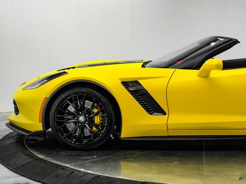 Used 2018 Chevrolet Corvette Z06 image 11