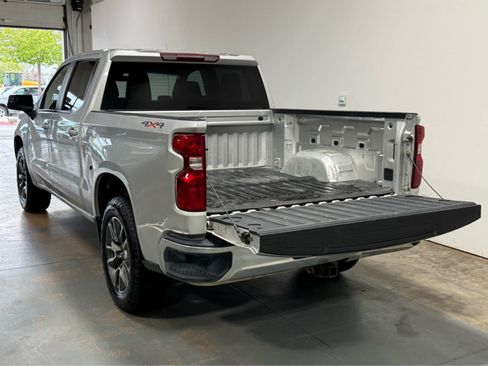 Used 2019 Chevrolet Silverado 1500 LT w/ All-Star Edition AWD/4WD image 4