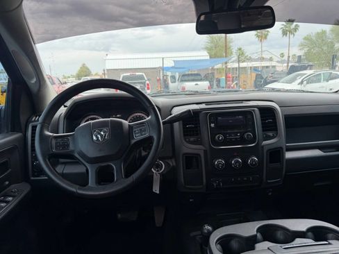 Used 2017 RAM 3500 Tradesman w/ Chrome Appearance Group image 15