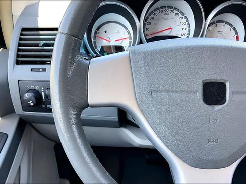 Used 2008 Dodge Grand Caravan SXT FWD image 22