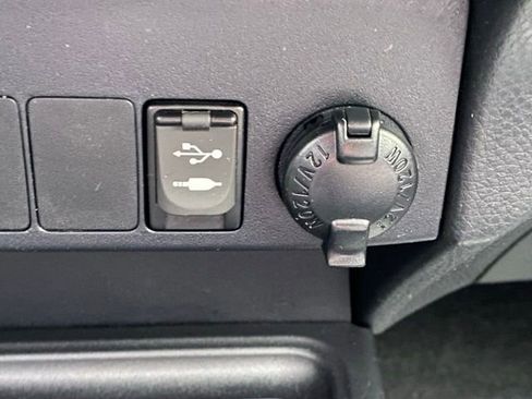 Used 2015 Toyota RAV4 XLE image 22