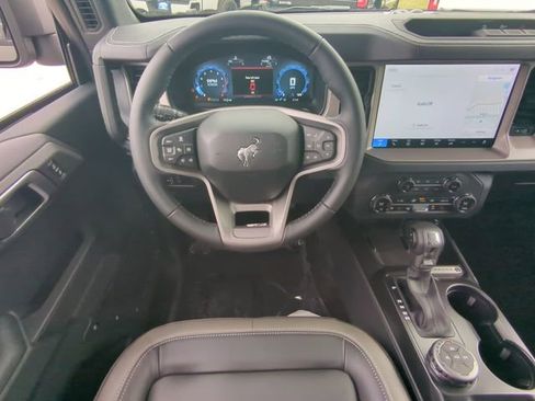 New 2025 Ford Bronco Outer Banks image 17