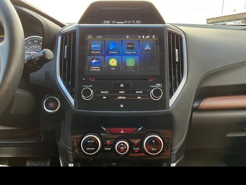 Used 2019 Subaru Forester Touring AWD/4WD image 5