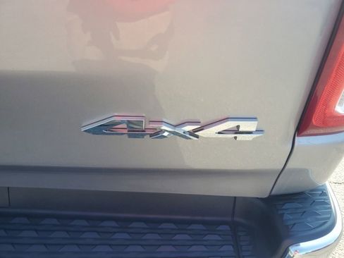 Used 2022 RAM 1500 Big Horn AWD/4WD image 12