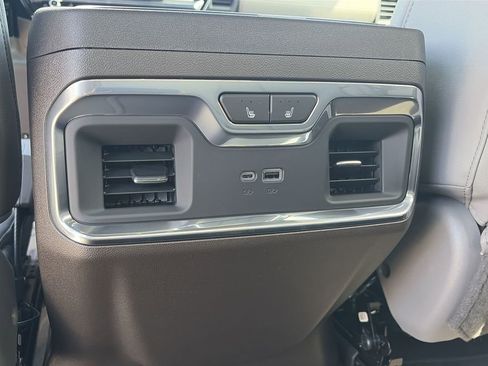 New 2026 GMC Sierra 1500 SLT w/ SLT Premium Package image 29
