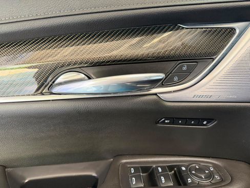 Used 2024 Cadillac XT6 Sport w/ Technology Package AWD/4WD image 12