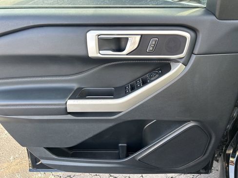 Used 2023 Ford Explorer XLT w/ Equipment Group 202A image 15