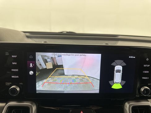 Used 2023 Kia Sorento EX image 18