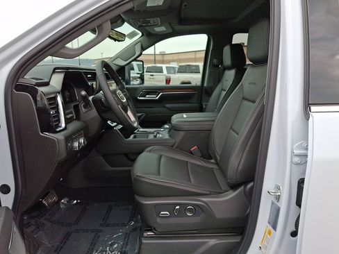 New 2026 GMC Sierra 3500 Denali w/ Denali Reserve Package AWD/4WD image 13