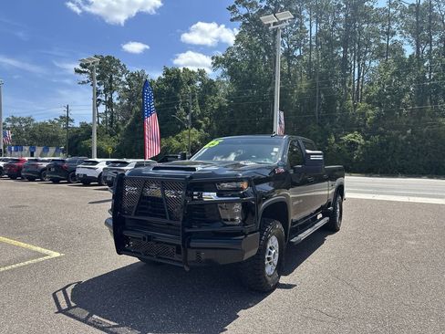 Used 2025 Chevrolet Silverado 2500 LT w/ Convenience Package AWD/4WD image 12