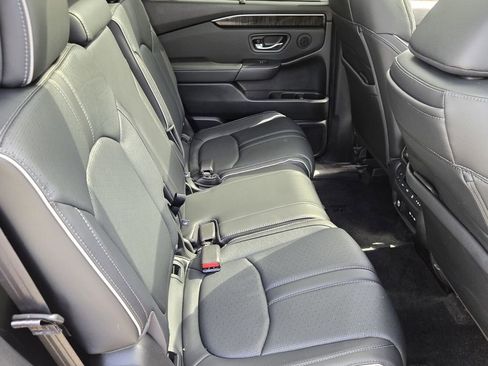 Certified 2024 Honda Pilot Elite image 18