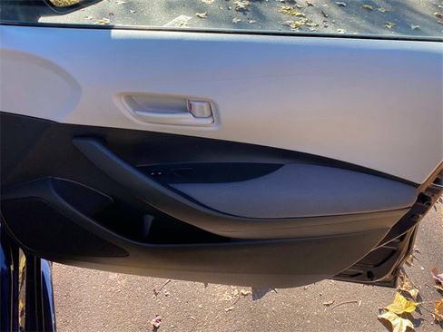 Used 2022 Toyota Corolla LE image 35