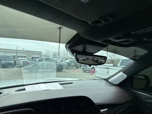 Used 2021 Cadillac Escalade ESV Sport Platinum image 7