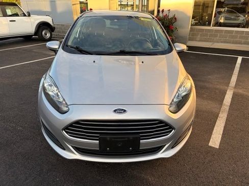 Used 2016 Ford Fiesta SE w/ Cold Weather Package FWD image 8