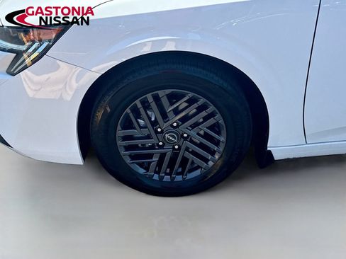 Used 2026 Nissan Sentra SV w/ SV Convenience Package FWD image 39