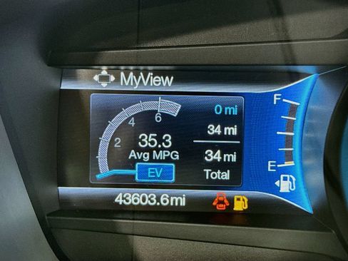Used 2020 Ford Fusion Energi Titanium FWD image 25