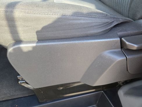 Used 2018 Ford Transit 350 XLT image 13