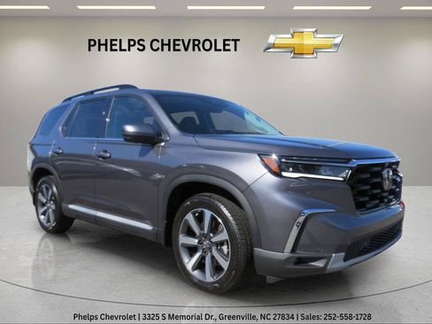 Used 2025 Honda Pilot Elite image 3