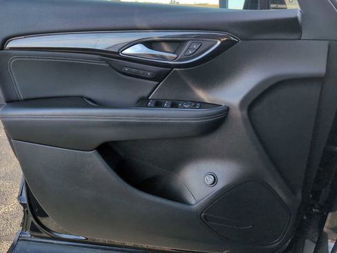 Used 2021 Buick Envision Essence w/ Sport Touring Package image 21