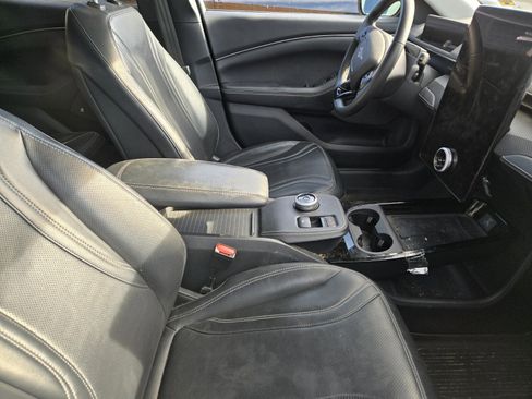 Used 2022 Ford Mustang Mach-E Premium image 3