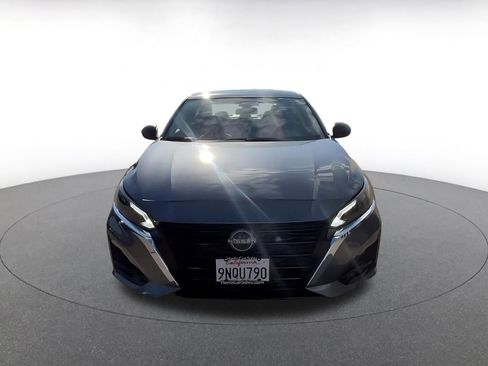 Used 2025 Nissan Altima 2.5 SV image 4