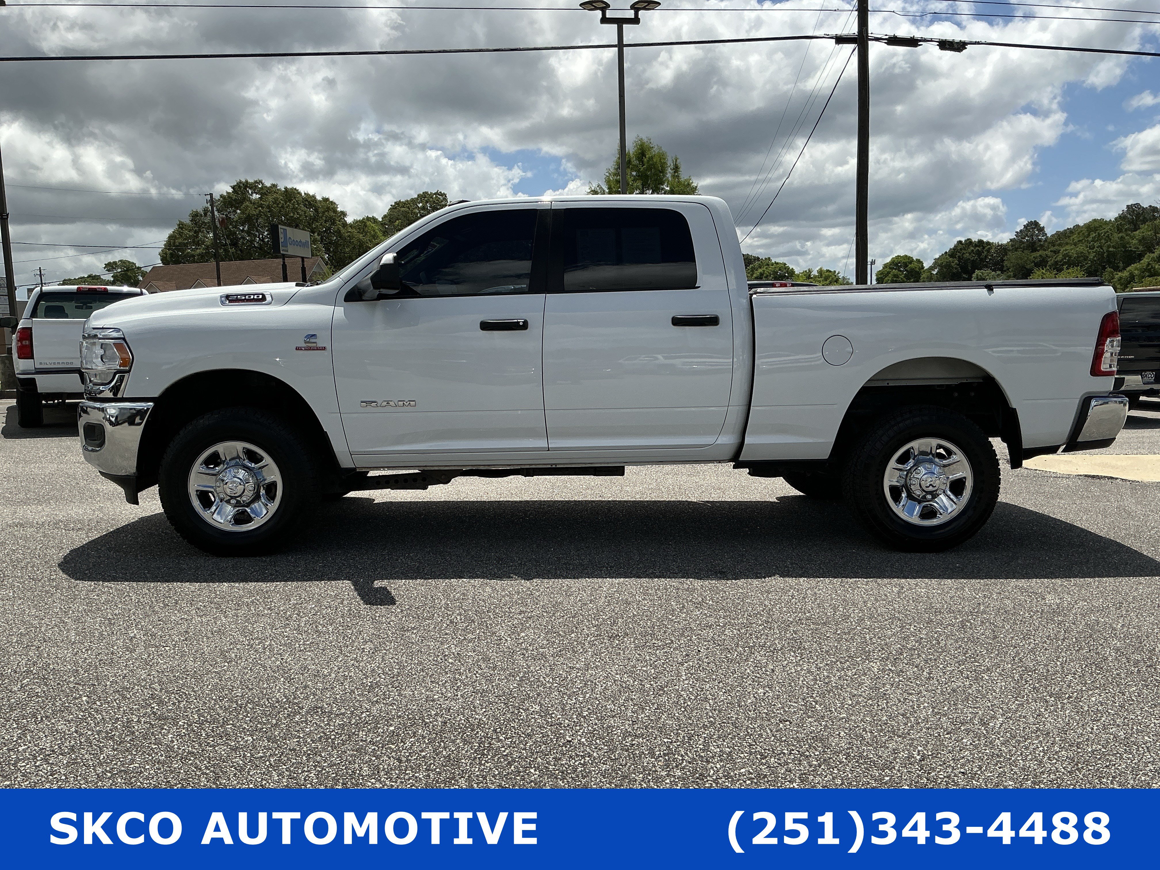 Used 2022 RAM 2500 Big Horn w/ Snow Chief Group AWD/4WD image 2