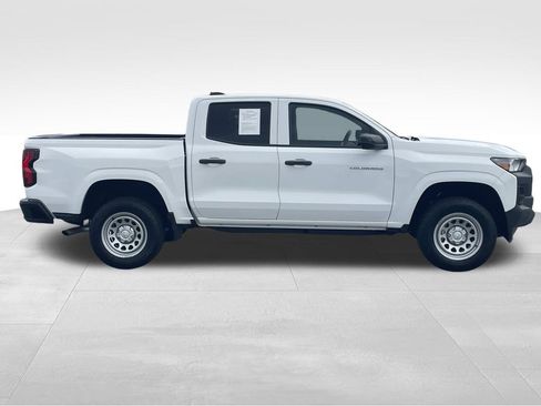 Used 2023 Chevrolet Colorado W/T w/ LPO, Pro Essentials Package RWD image 2