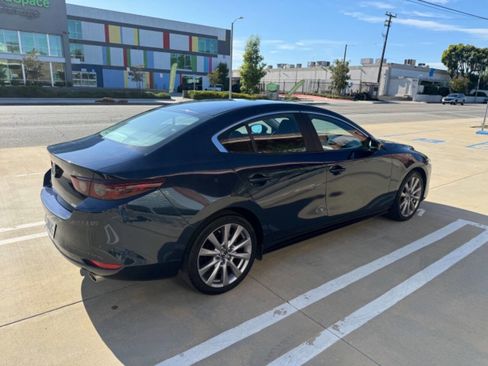 Used 2021 MAZDA MAZDA3 s image 4