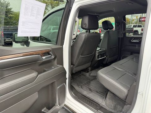 Used 2024 GMC Sierra 1500 Elevation w/ Elevation Premium Package AWD/4WD image 11