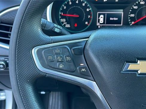 Used 2022 Chevrolet Malibu LT image 24